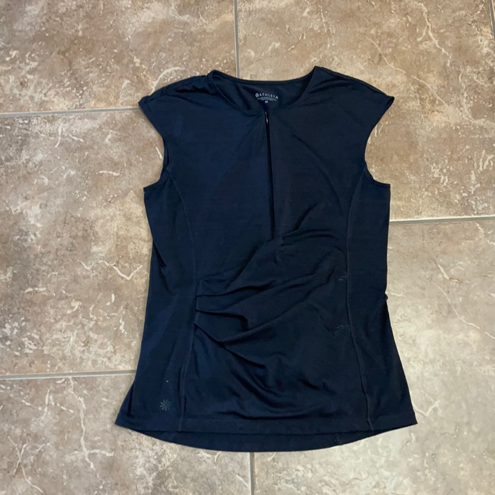 Athleta muscle tank size medium.